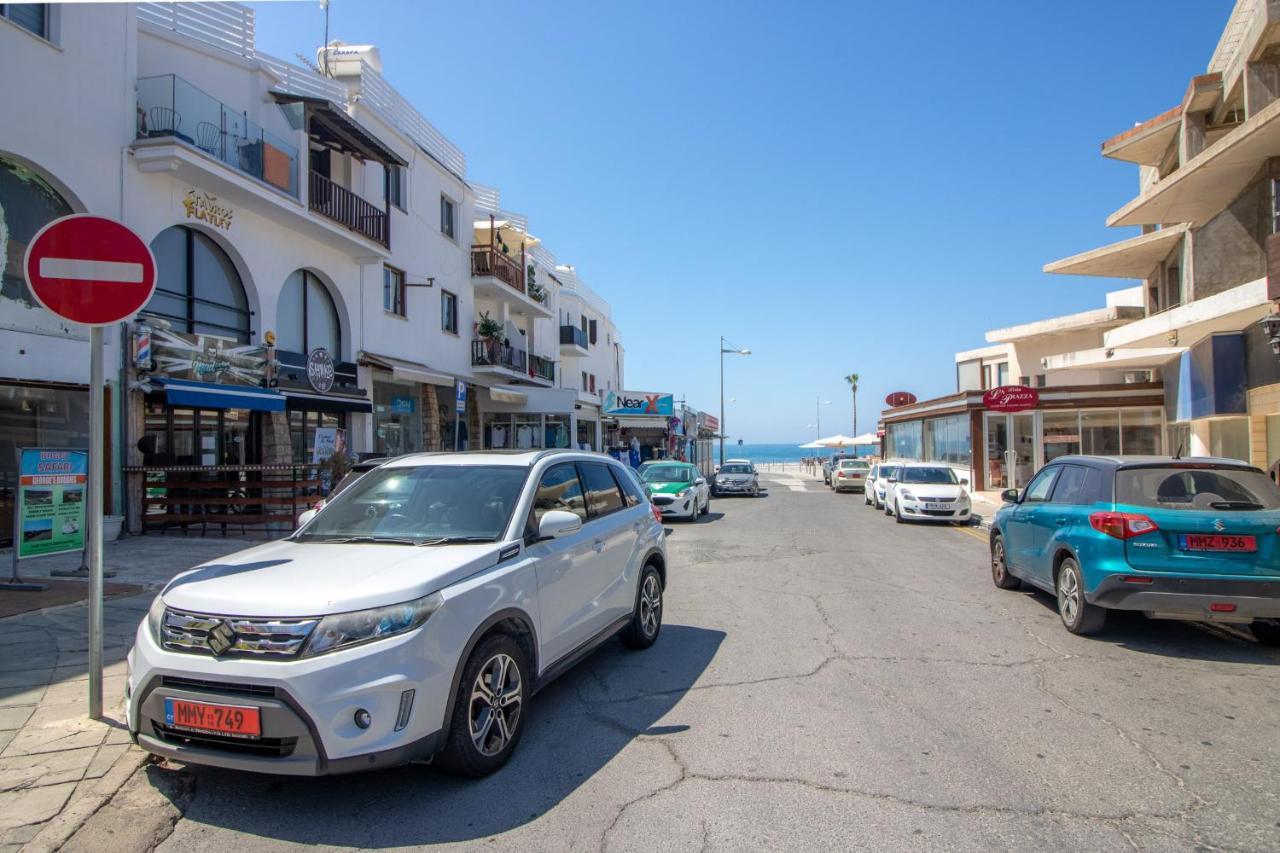 Light House - Seafront Cosy Studio With Library Paphos Exterior photo